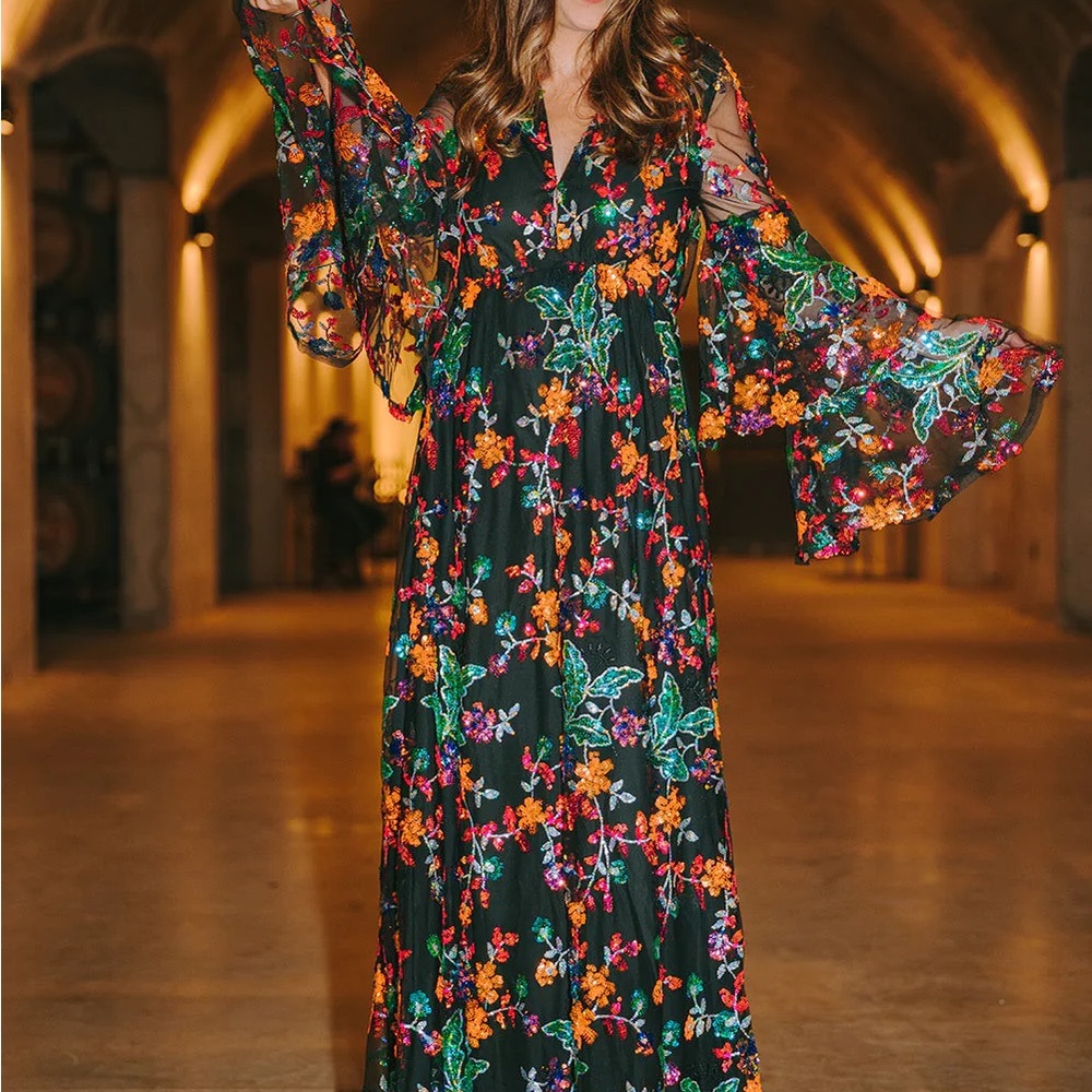 Collete long sleeve Floral Black Sequin Maxi Dress Large